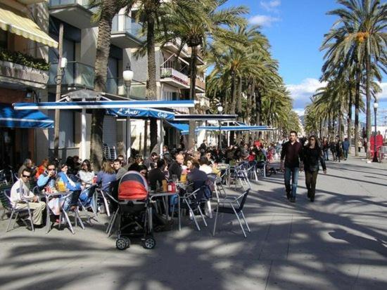 Maifamilybcn-Comodo Y Metro Cercano Badalona Ngoại thất bức ảnh